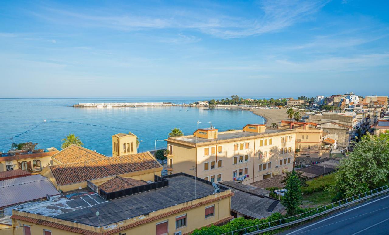 Vista Mare Apartments Giardini Naxos Luaran gambar