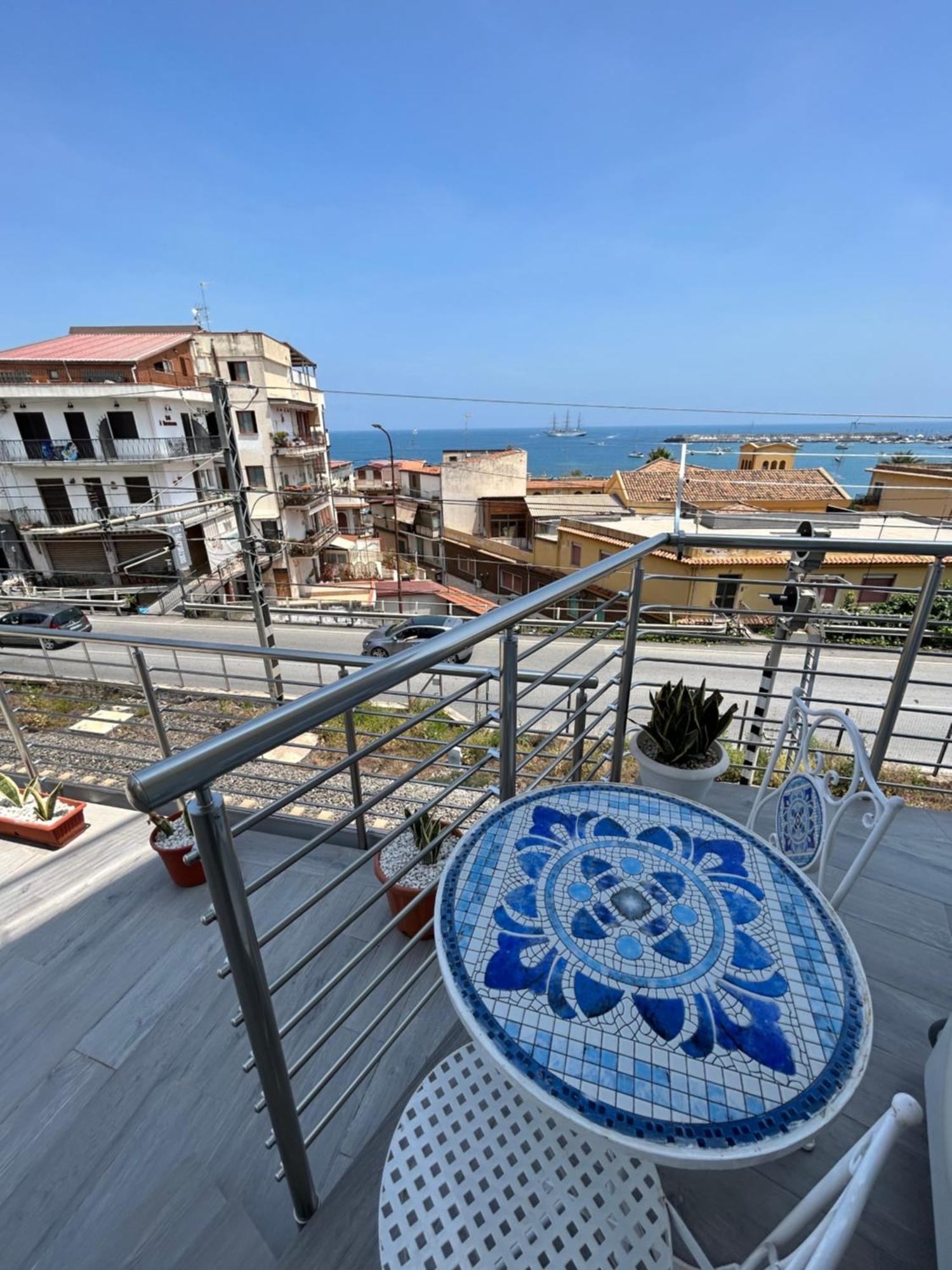 Vista Mare Apartments Giardini Naxos Luaran gambar